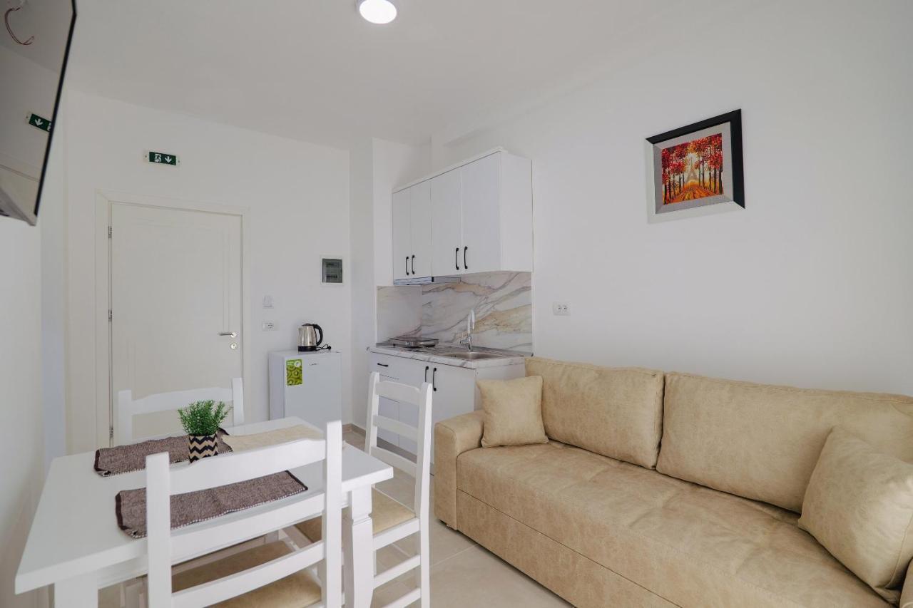 Relaxing Escape Rooms Ksamil Exterior photo